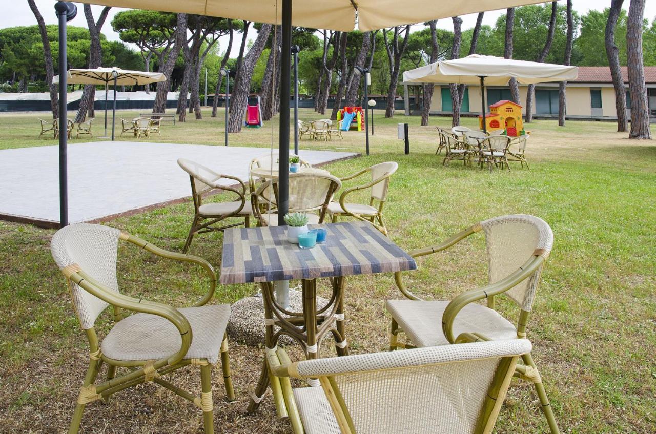 Hotel Casa Per Ferie Il Pioppo à Marina di Massa Extérieur photo